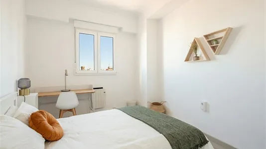 Rooms in Valencia Ciutat Vella - photo 1