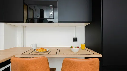 Rooms in Madrid Chamberí - photo 10