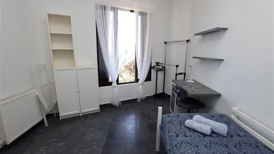 Rooms in Piraeus - photo 4