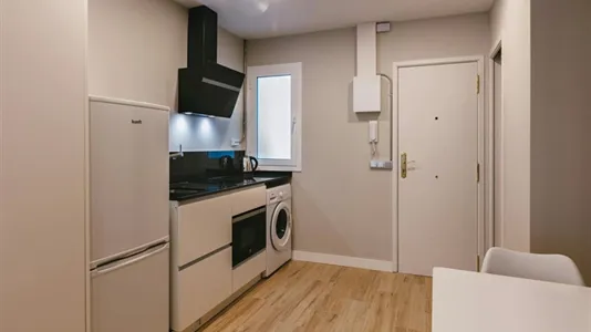 Apartments in Barcelona Ciutat Vella - photo 9