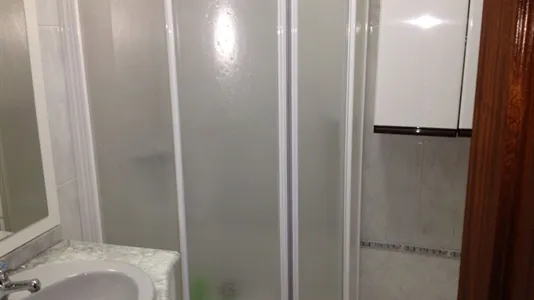 Rooms in Málaga - photo 8