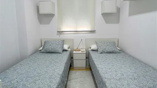 Rooms in Dos Hermanas - photo 10