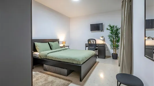 Rooms in Valencia L'Eixample - photo 1