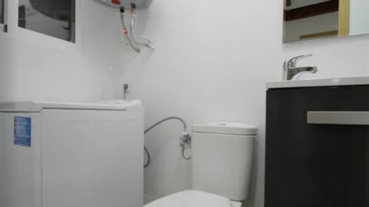 Rooms in Barcelona Ciutat Vella - photo 6