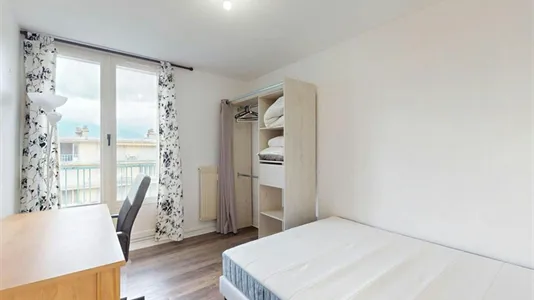 Rooms in Grenoble - photo 2