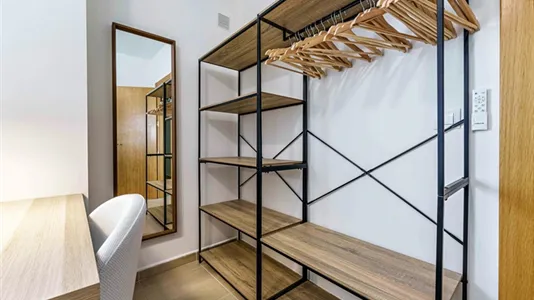 Rooms in Málaga - photo 4