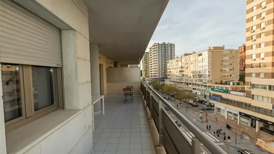 Rooms in Málaga - photo 6