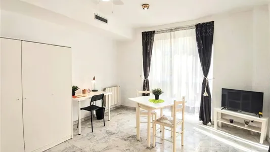 Rooms in Valencia Ciutat Vella - photo 8