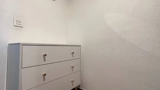 Rooms in Bilbao - photo 8