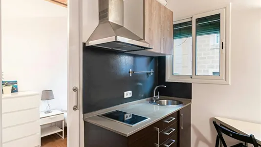 Apartments in Barcelona Ciutat Vella - photo 9