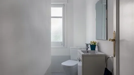 Rooms in Barcelona Sant Martí - photo 10