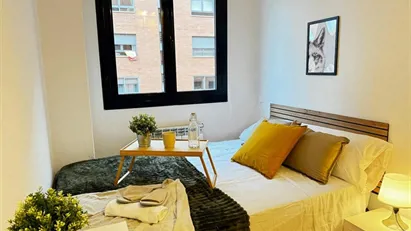 Room for rent in El Encinar de los Reyes, Comunidad de Madrid
