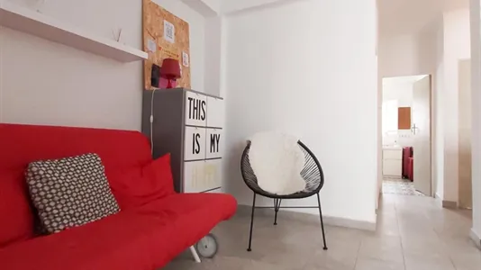 Rooms in Málaga - photo 10