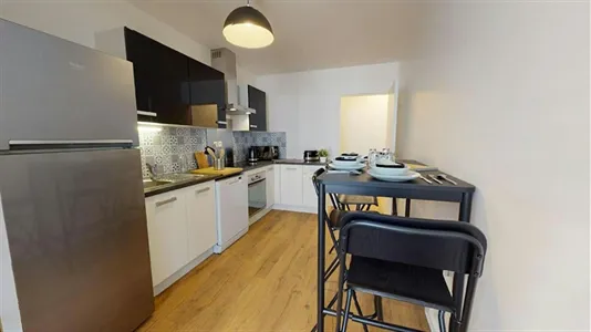 Rooms in Lyon - photo 5