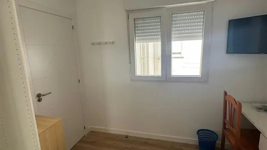 Rooms in Málaga - photo 3