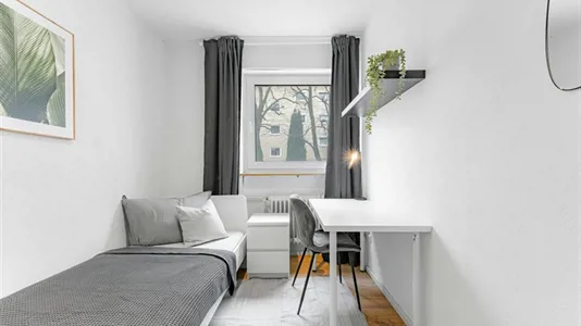 Rooms in Munich Thalkirchen-Obersendling-Forstenried-Fürstenried-Solln - photo 1