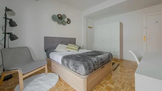 Rooms in Madrid Chamartín - photo 3