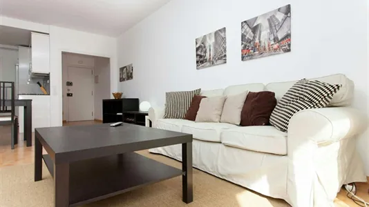 Apartments in Barcelona Eixample - photo 3