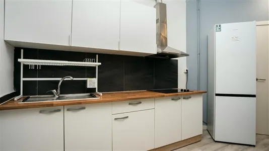 Rooms in Barcelona Eixample - photo 8