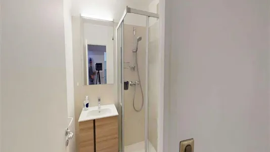 Rooms in Paris 15ème arrondissement - photo 7