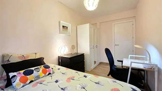 Rooms in Madrid Usera - photo 1