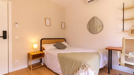 Rooms in Barcelona Les Corts - photo 2
