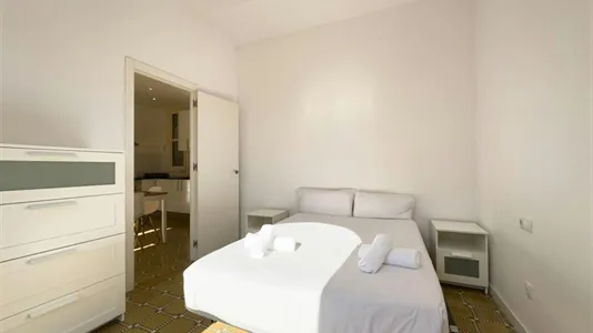 Apartments in Barcelona Eixample - photo 8