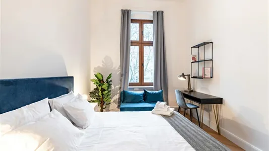 Apartments in Location is not specified - photo 8