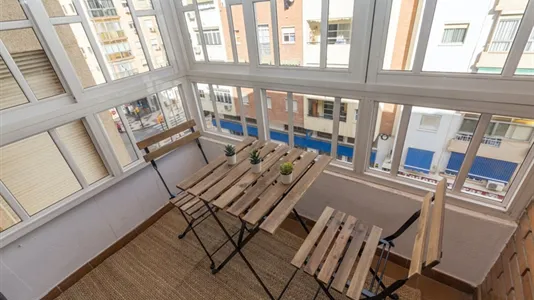 Rooms in Málaga - photo 10