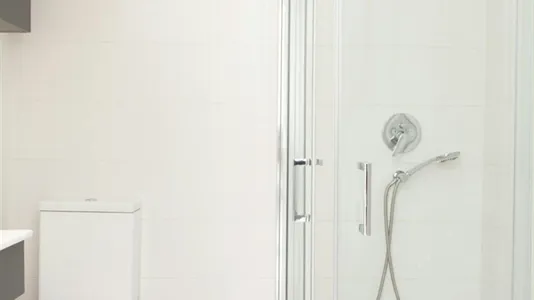 Rooms in Madrid Salamanca - photo 6