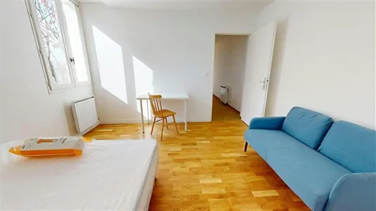 Rooms in Lyon - photo 2