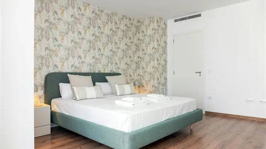 Apartments in Valencia L'Eixample - photo 4