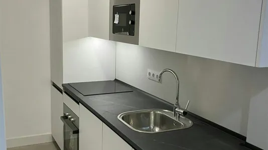 Rooms in Madrid Salamanca - photo 5