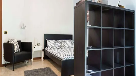 Rooms in Buccinasco - photo 2