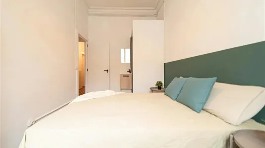 Rooms in Barcelona Eixample - photo 4