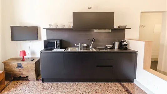 Apartments in Bologna - photo 9