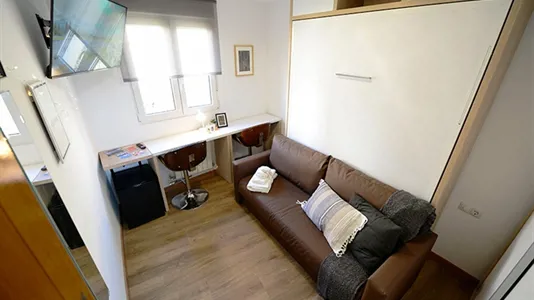 Rooms in Bilbao - photo 2