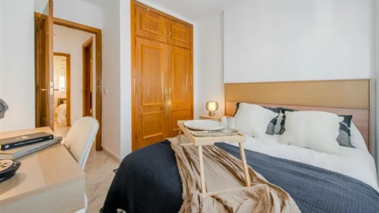 Rooms in Madrid Carabanchel - photo 3