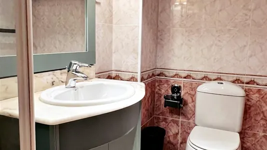 Rooms in Madrid Hortaleza - photo 7