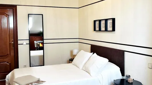 Rooms in Madrid Hortaleza - photo 4