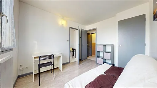 Apartments in Grenoble - photo 4