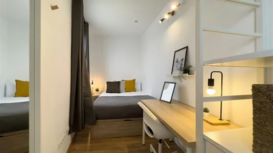 Rooms in Barcelona Ciutat Vella - photo 1