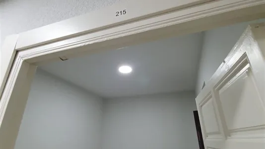 Rooms in Granada - photo 5