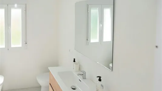 Rooms in Granada - photo 9