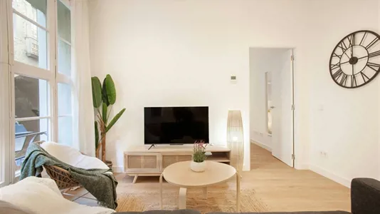Apartments in Barcelona Ciutat Vella - photo 2