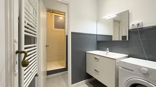 Rooms in Barcelona Ciutat Vella - photo 6