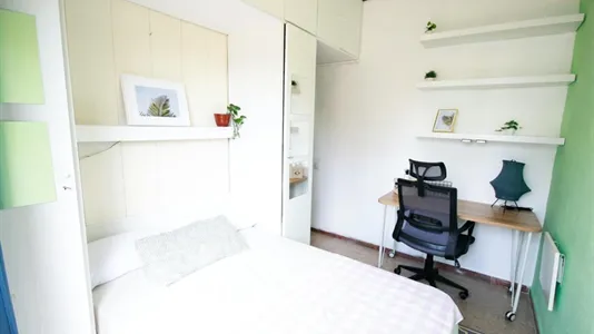 Rooms in Barcelona Eixample - photo 7