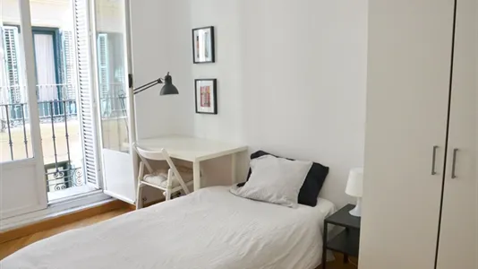 Rooms in Madrid Centro - photo 5