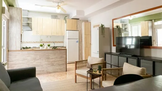 Rooms in Madrid Centro - photo 8