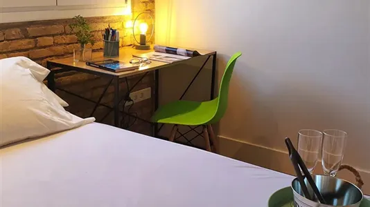 Rooms in Valencia Ciutat Vella - photo 6